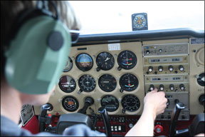 1208 SkyhawkPilotChangingFrequen