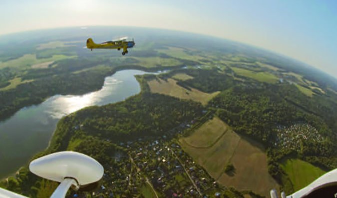 Loose Formation With Tail Dragger