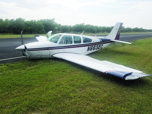 F33A_Bonanza_GearUp_JohnDalman
