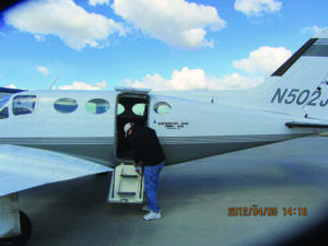 LoadingCessna414 PaulSanchez